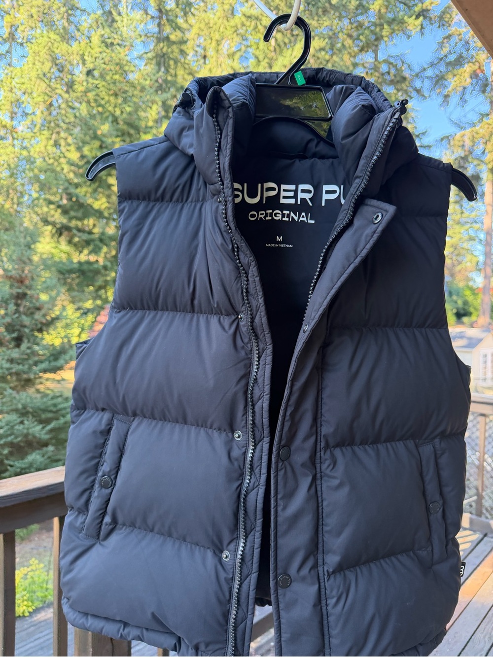 Aritzia’s Med Vest ( women’s)